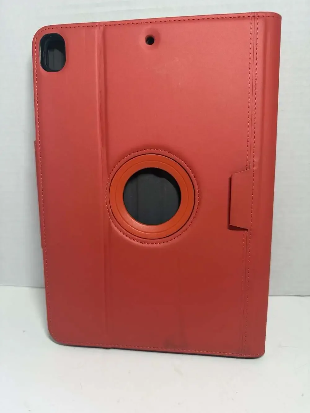 Targus VersaVu Classic 360-Degree Rotating Case for 11-inch iPad Pro, Red